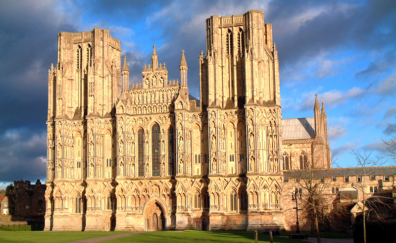 Wells Cathedral - Remembrance Day centenary commemorations in Bristol